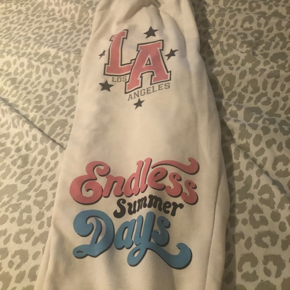 SHEIN ‘LA’ SWEAT PANTS